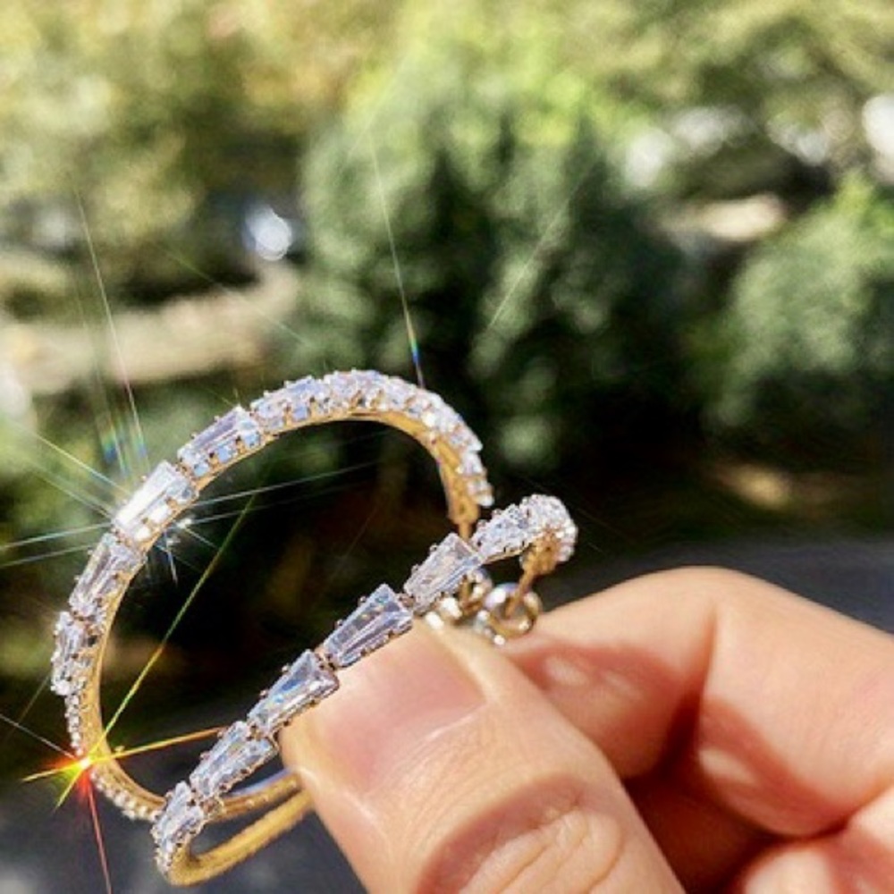 Fashion Silvery Crystal Zircon Big Hoop Earrings - Picture 1 of 3
